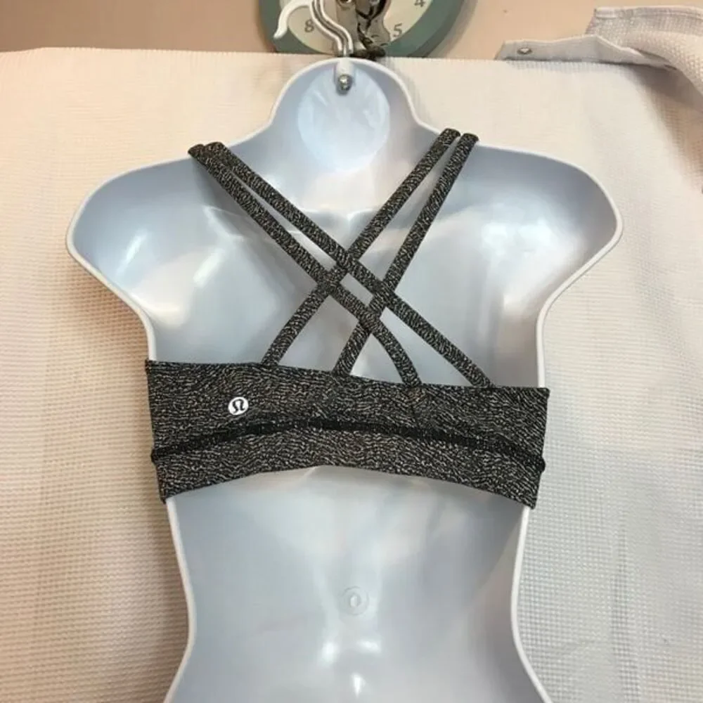 lululemon Energy training sport bra size 6 …0233
